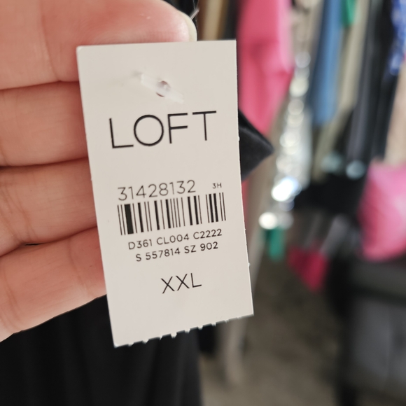 LOFT Black Sleeveless Dress - Picture 4 of 4